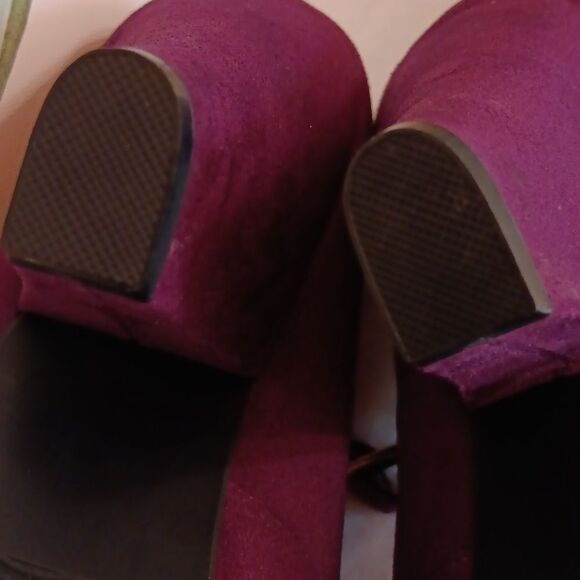 NEW Chadwicks Elegant Purple Women's Heels - Picture 8 of 10